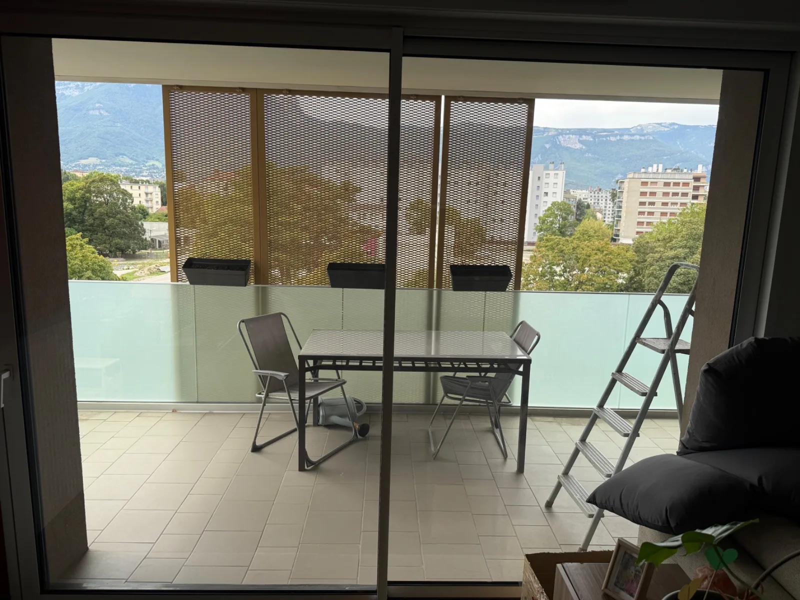 Chantier de textile réalisé par Oventys à Grenoble, photo prise sur place